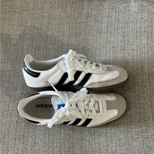Adidas Sambas